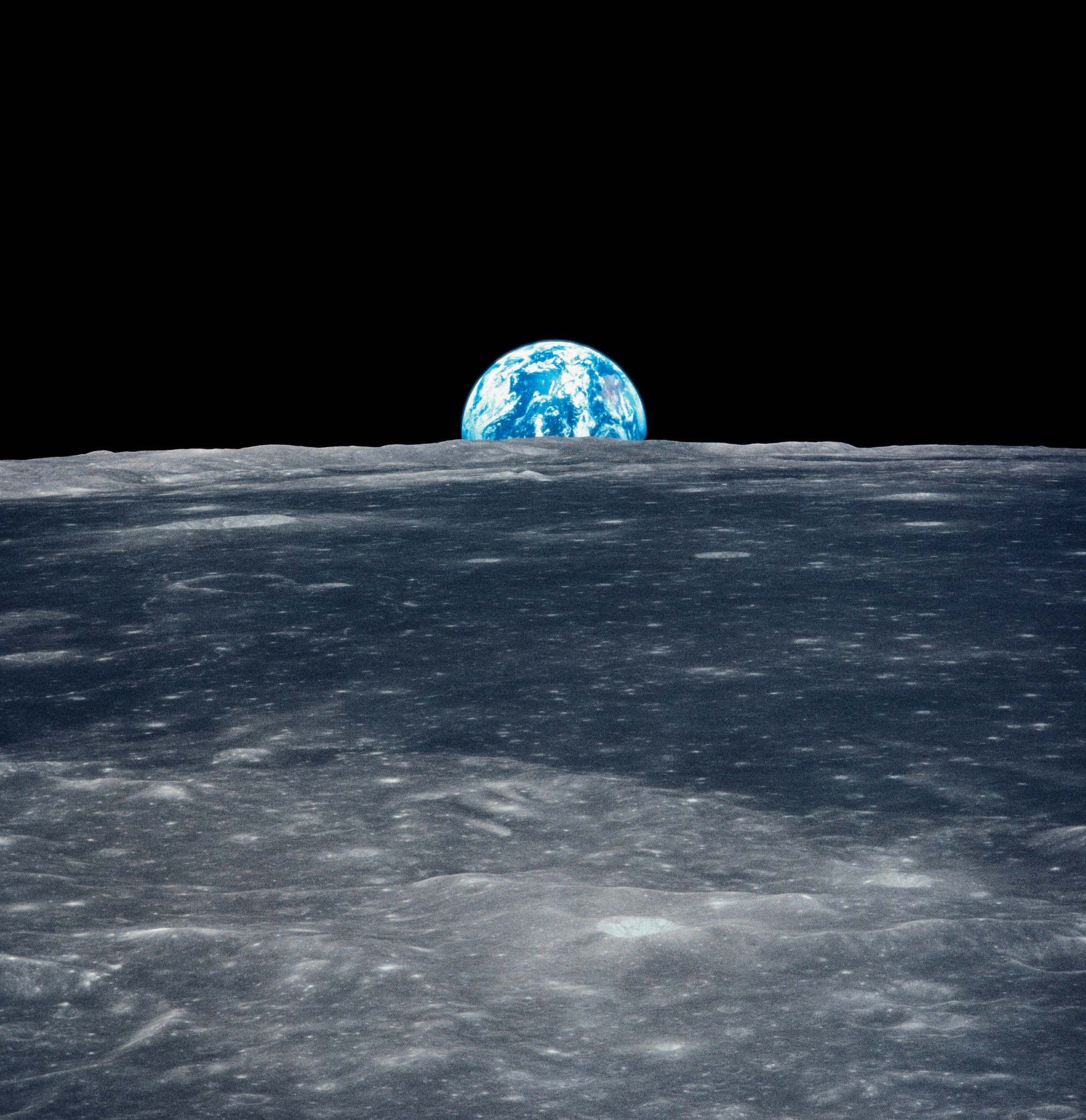 view of the earth from the moons surface